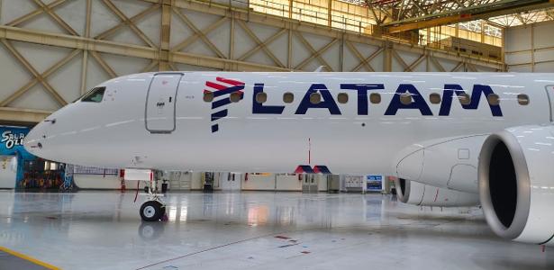Latam apresenta seu primeiro avião da Embraer; veja como ficou