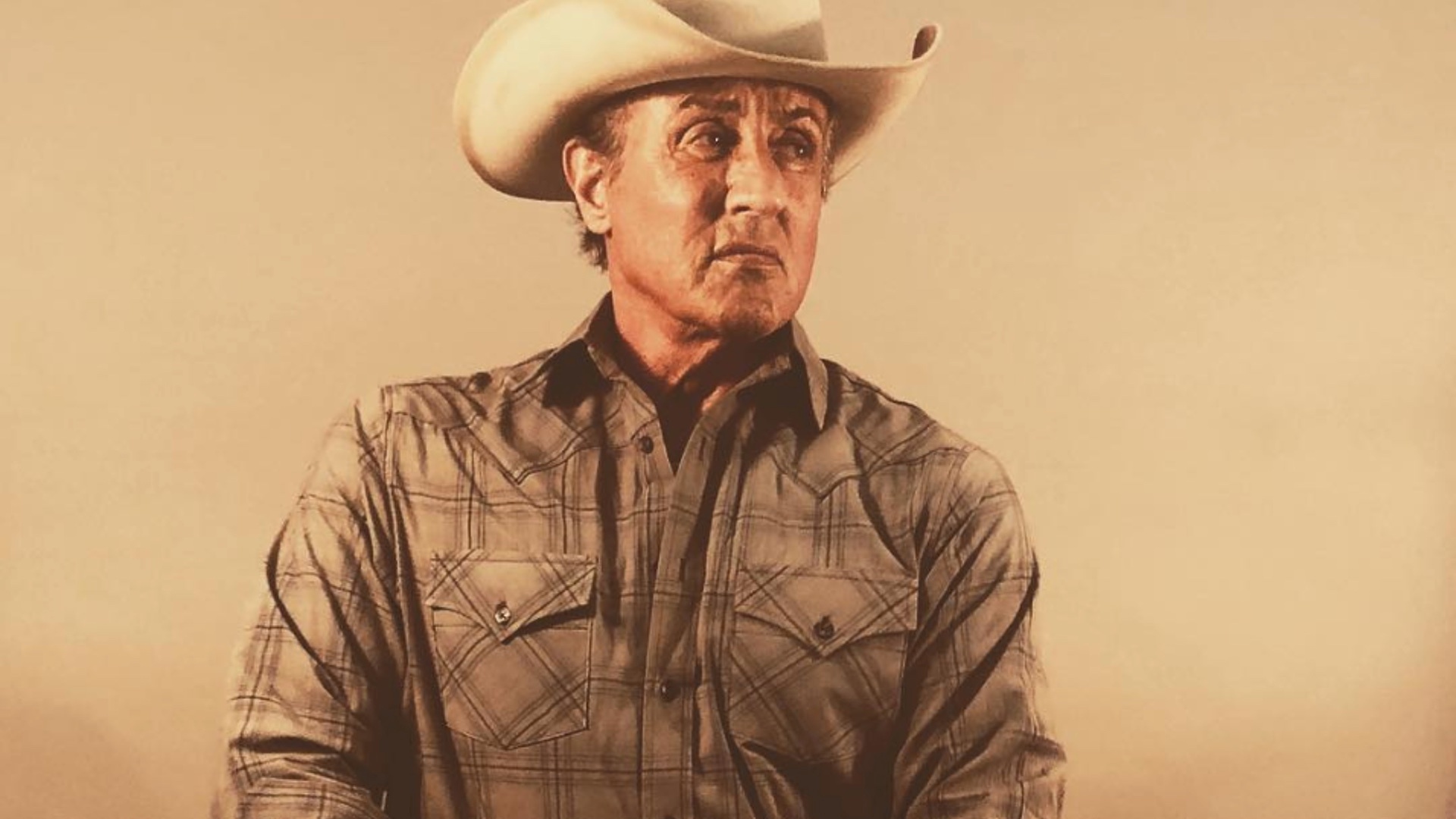 Sylvester Stallone nos bastidores de "Rambo 5" - Divulgação/Instagram