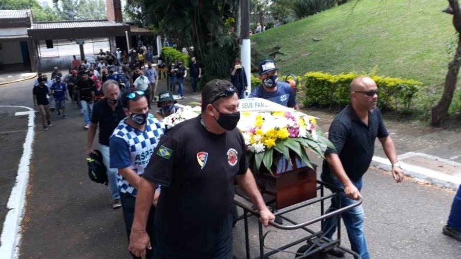 João Alberto Silveira Freitas, que foi assassinado aos 40 anos em um mercado Carrefour de Porto Alegre, é enterrado na capital gaúcha  - Hygino Vasconcellos/UOL