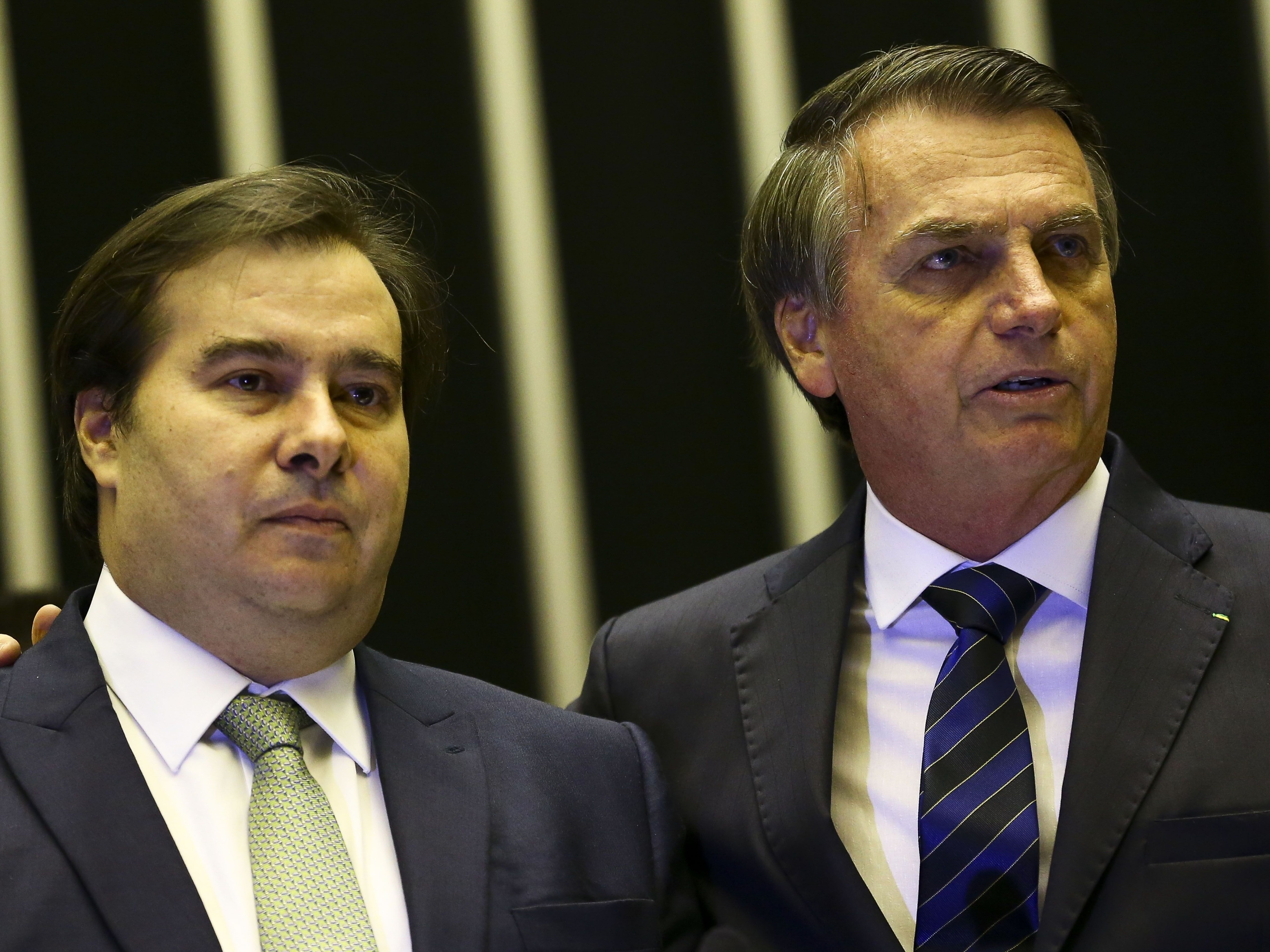 Bolsonaro trama fazer de Rodrigo Maia xepa de sua feira