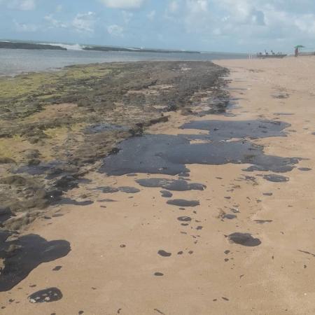 Mar contaminado provoca problemas dermatológicos  - Simone Santos/ Projeto Praia Limpa 