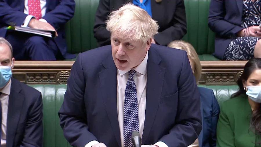12.jan.2022 - O primeiro-ministro britânico Boris Johnson durante debate no Parlamento, em Londres - Reuters TV Via Reuters