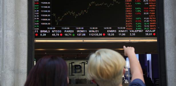 Dólar sobe, e Bolsa cai com novas sanções dos EUA contra o Brasil no radar