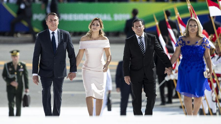 Michelle Bolsonaro usou um vestido cor de rosa para a posse do marido, Jair Bolsonaro - Xinhua/Li Ming