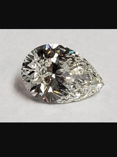 Pedra de diamante com 4.06 quilates que vai a leilão; item pertencia ao ex-governador Sérgio Cabral (MDB) - Reprodução/De Paula Leilões