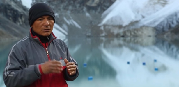 Saúl Luciano Lliuya acusa RWE de ser parcialmente responsável pelo degelo dos glaciares nos Andes e de colocar Huaraz em risco  - Reprodução/Youtube/Germanwatch