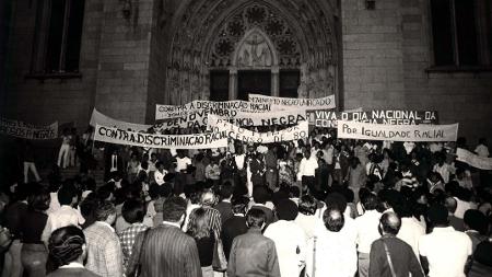 Há 43 anos, MNU nascia para unificar a luta contra o racismo no Brasil -  07/07/2021 - UOL ECOA