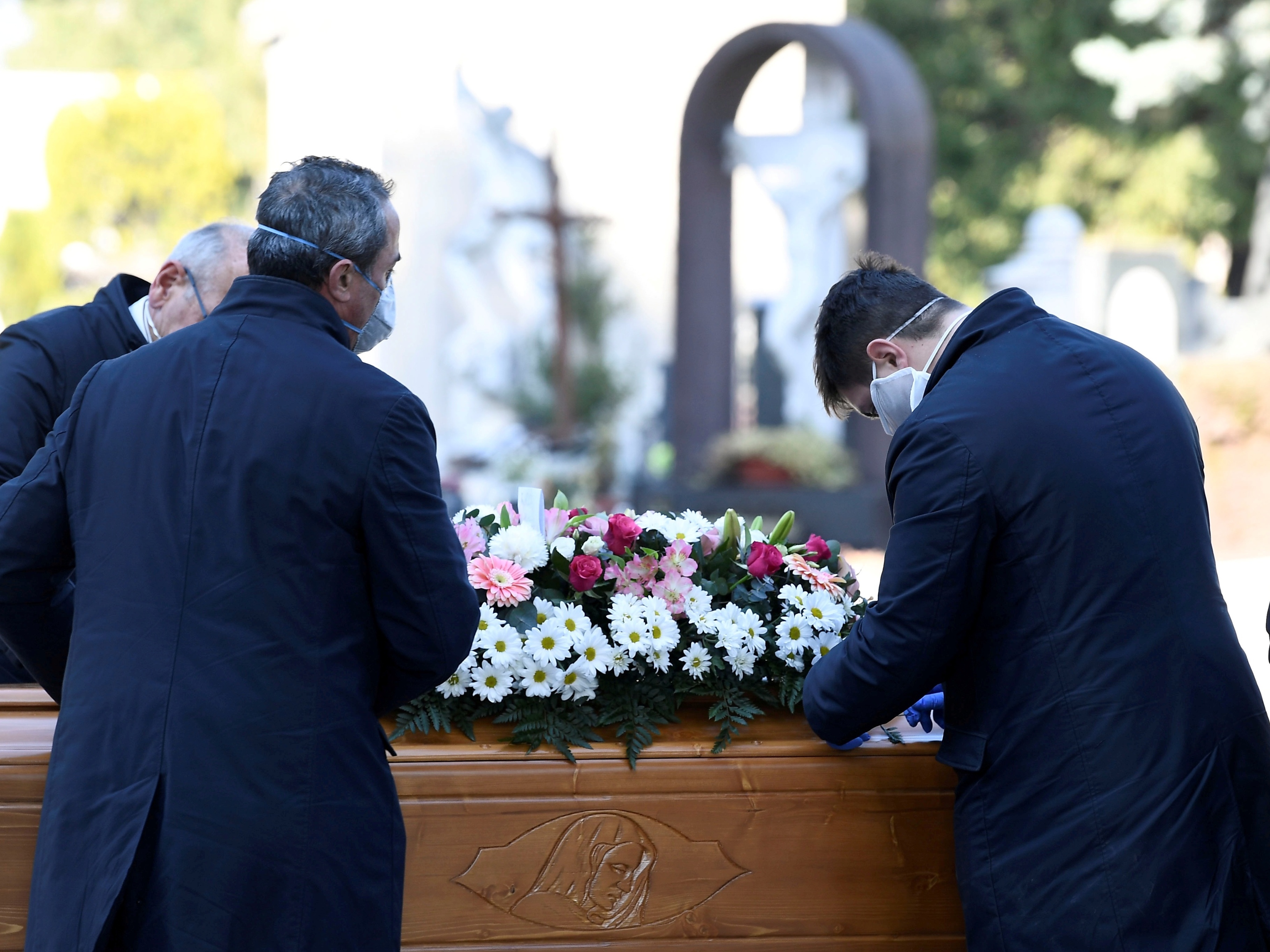 Coronavírus: Mais da metade dos contaminados tem entre 30 e 59 anos