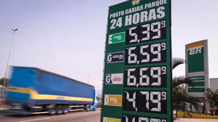 Gasolina subiu quase 50% em 2021 - ANDRE COELHO/EPA - ANDRE COELHO/EPA