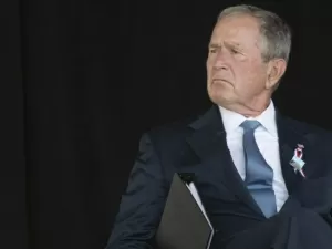 Ex-presidente Bush parabeniza Trump pela vitória nos EUA