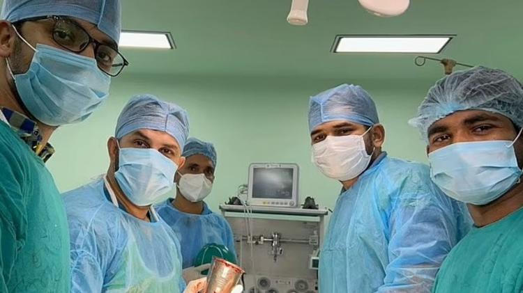 Dr.  Indra Shekhar Kumar and team of 11 doctors in surgery - Disclosure/Patna Medical College Hospital - Disclosure/Patna Medical College Hospital