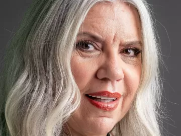 'Me tornei uma velha sem vergonha', diz Astrid sobre vida sexual aos 63