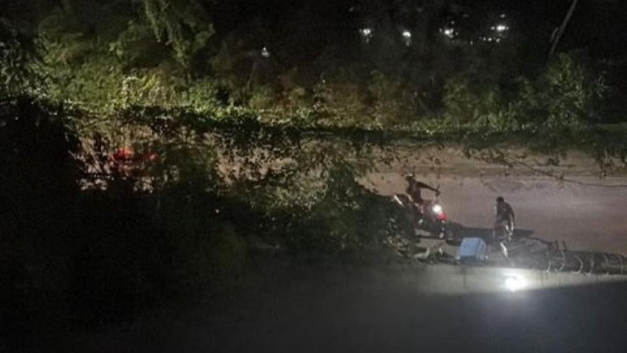 06.dez.2024 - Madrugada foi de tiroteio intenso na Gardênia Azul, zona oeste do Rio de Janeiro