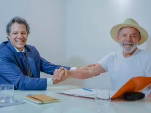 Haddad visita Lula: 'Ele apelou para que as medidas não sejam desidratadas'