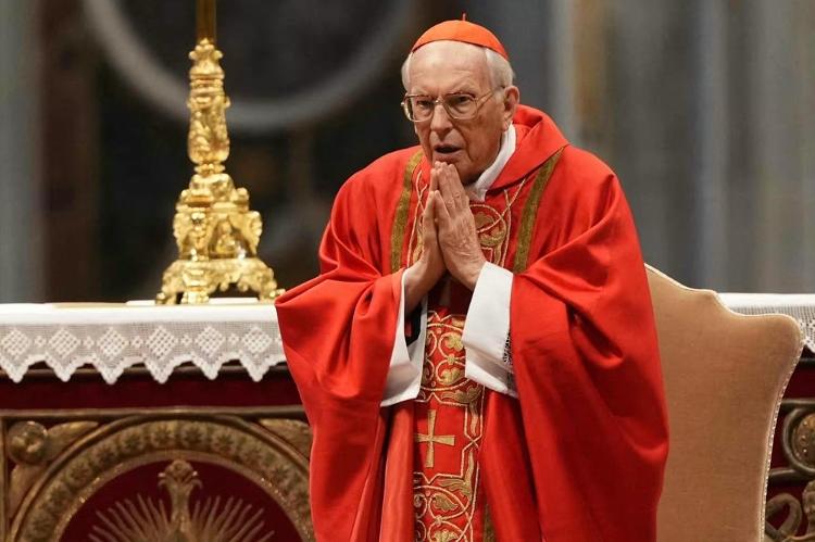 Cardeal Giovanni Battista celebra missa antes de início do conclave Cardeal Giovanni Battista celebra missa antes de início do conclave