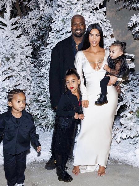 Kim Kardashian, Kanye West e os filhos - Instagram/Reprodução