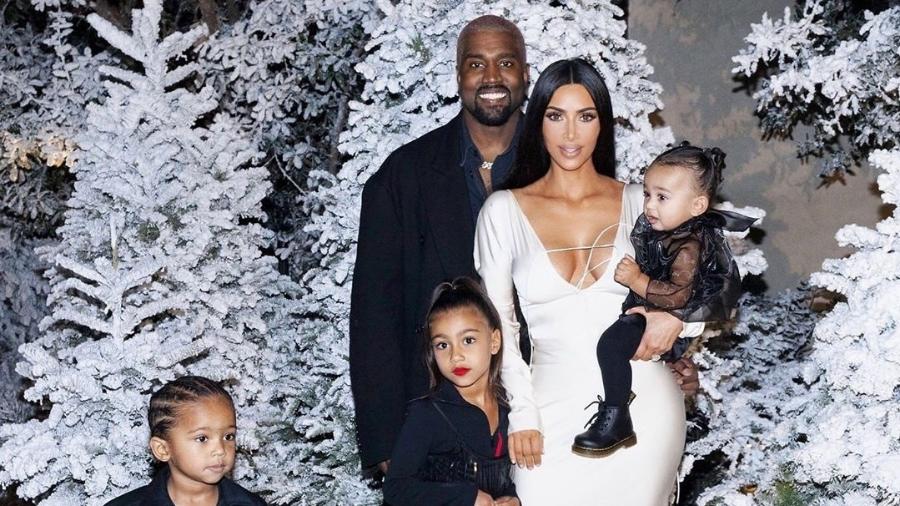Kim Kardashian, Kanye West e os filhos - Instagram/Reprodução
