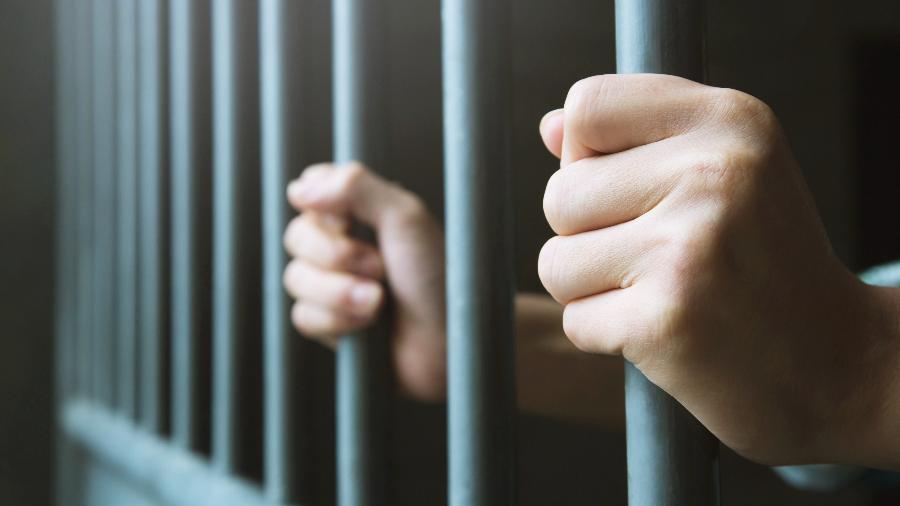 Governo mudou regras para dependentes de presos conseguirem benefício - iStock