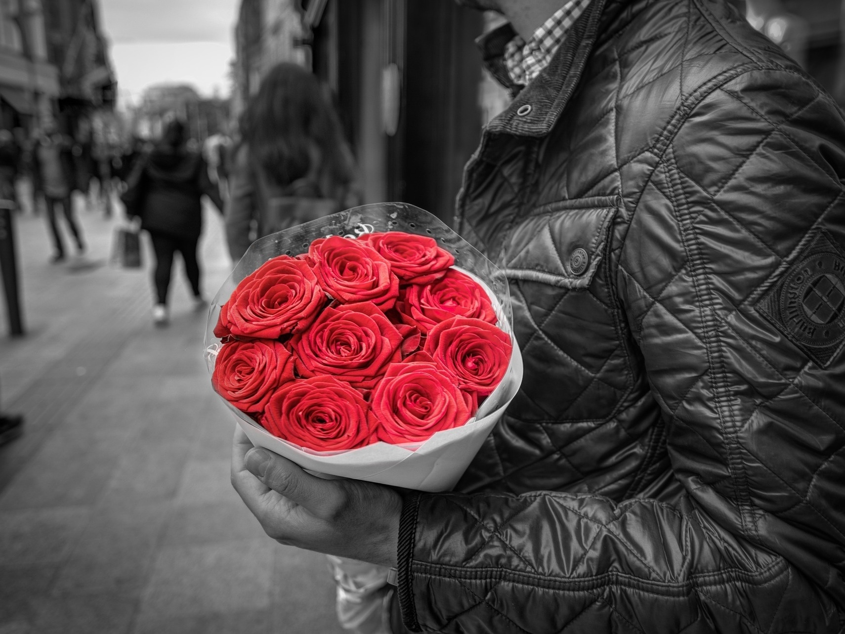 Dia dos Namorados: quais os significados das flores e como presentear?