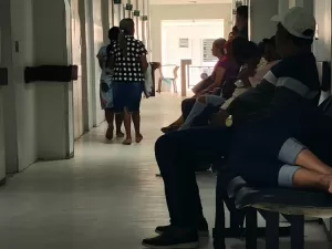 Escassez de médicos nos municípios não se resolve apenas com 'cubanos'