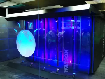 Por que a IBM quer que você olhe 'dentro do capô' da IA?