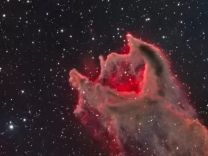 Explosões e auroras: as incríveis candidatas a foto do ano de astronomia