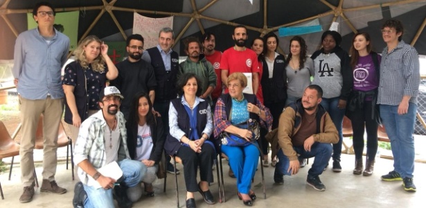 07.nov.2018 - Integrantes de comissão e membros de movimentos sociais visitam região da Cracolândia, em São Paulo - Janaina Garcia/UOL