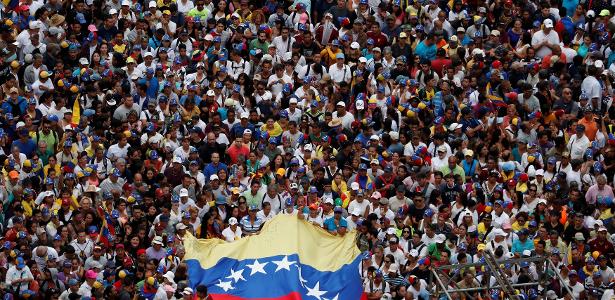 Governo de Maduro se tornou alvo de críticas no meio da crise da Venezuela - Carlos Garcia Rawlins/Reuters