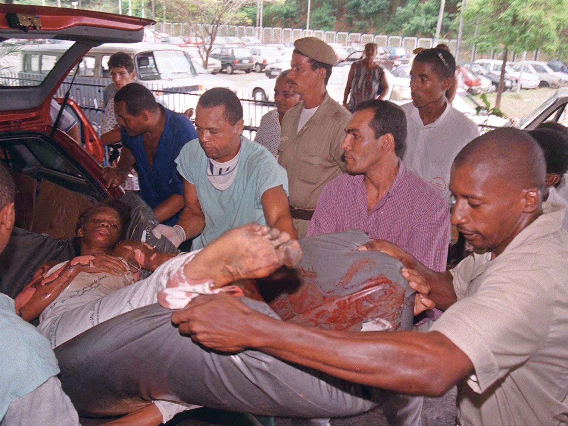 Explosão de jato leva terror e desperta solidariedade em moradores de  Santos - BBC News Brasil