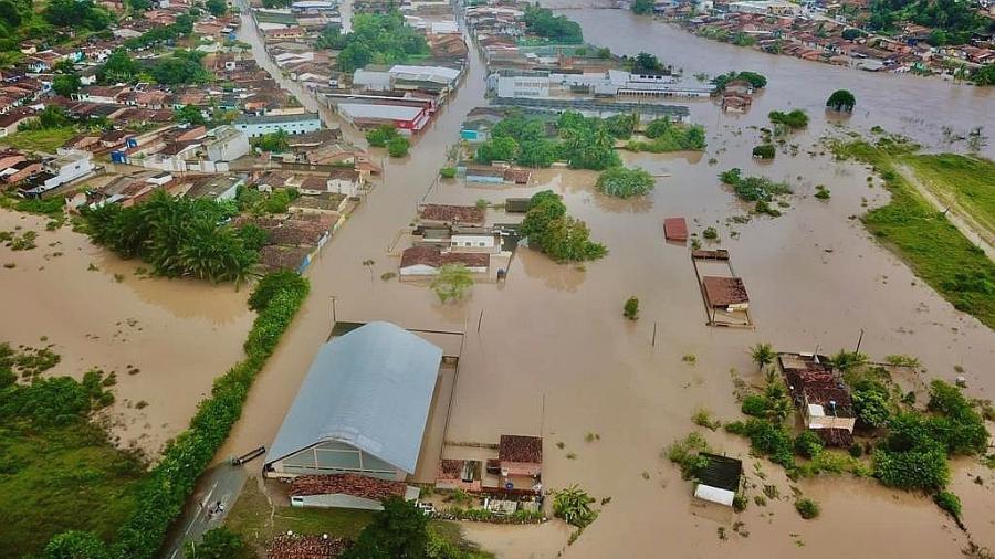 Atalaia, em Alagoas, debaixo d"água, em 2 de julho de 2022 - Prefeitura de Atalaia, Alagoas
