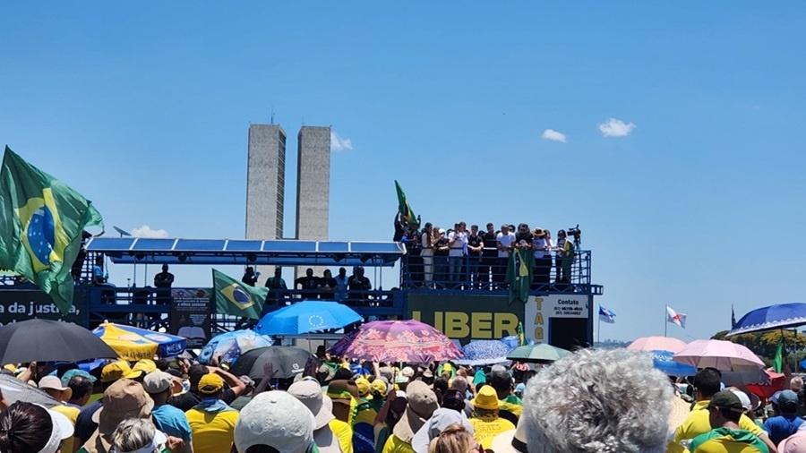 Ato contra Dino reuniu senadores e teve público abaixo do esperado em Brasília
