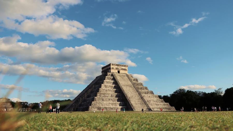 Templo maia na cidade de Chichén Itzá, no México
