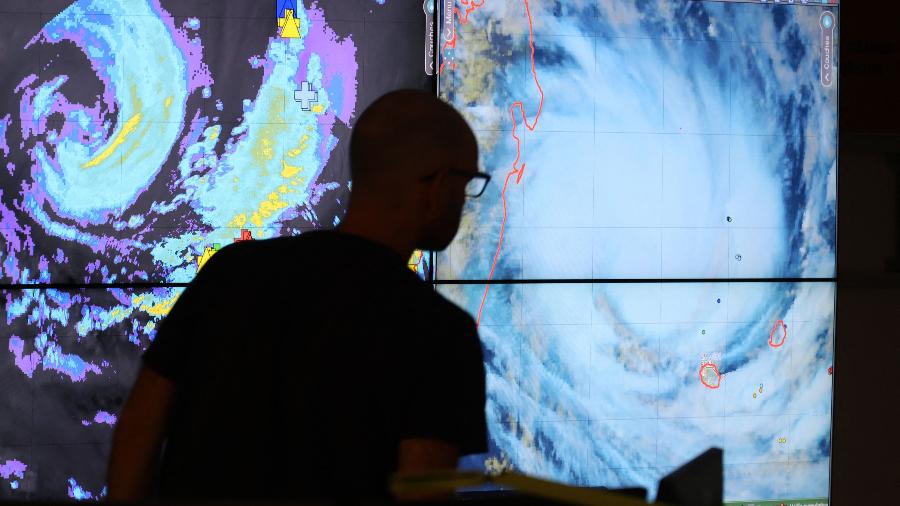 Meteorologistas sentem no dia a dia os impactos das mudanças climáticas - Richard Bouhet/AFP