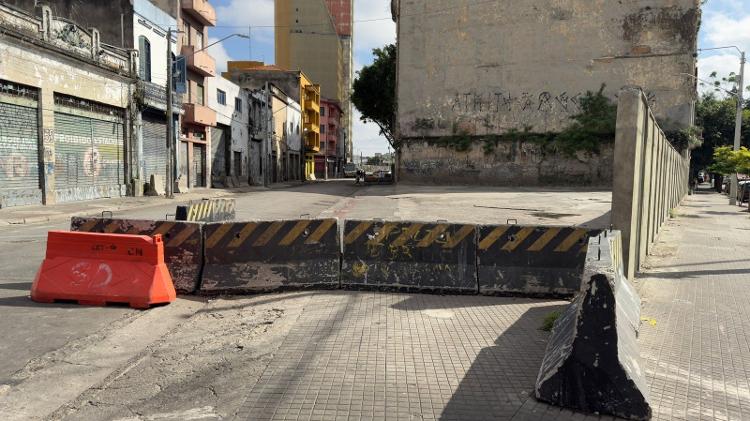 Ruas onde usuários costumavam se concentrar na 'cracolândia' estão esvaziadas Ruas onde usuários costumavam se concentrar na 'cracolândia' estão esvaziadas
