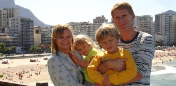 Bond voltou com a família para a Inglaterra após perder emprego no Brasil - Arquivo pessoal
