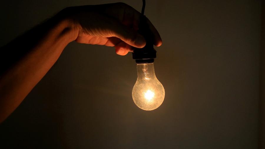 Lâmpada, energia elétrica, conta de luz - Getty Images/iStock