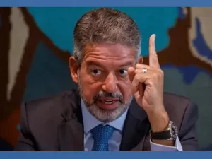 Tales: Aconselhado por Cunha, Lira tem tempo para atrapalhar governo Lula