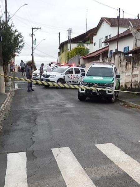 Homem mata esposa, filha de 2 anos e sogra na cidade de Caconde, interior de SP. Local do crime foi isolado para a perícia - Reprodução da internet