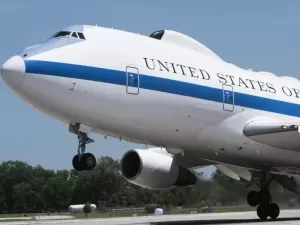 Voa dias sem pousar: o que são 'aviões do juízo final' comprados pelos EUA