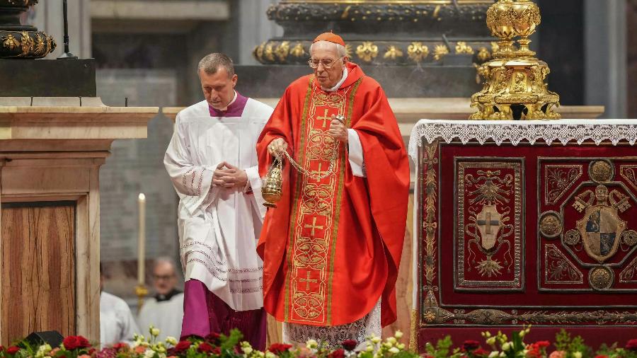 Missa para eleição do novo papa.