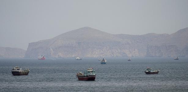 Irã anuncia fechamento do Estreito de Hormuz, diz agência iraniana