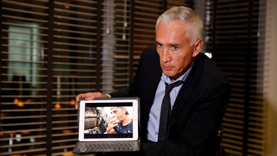 Jorge Ramos, âncora da Univisión, mostra vídeo que teria irritado Maduro - Carlos Garcia Rawlins / REUTERS