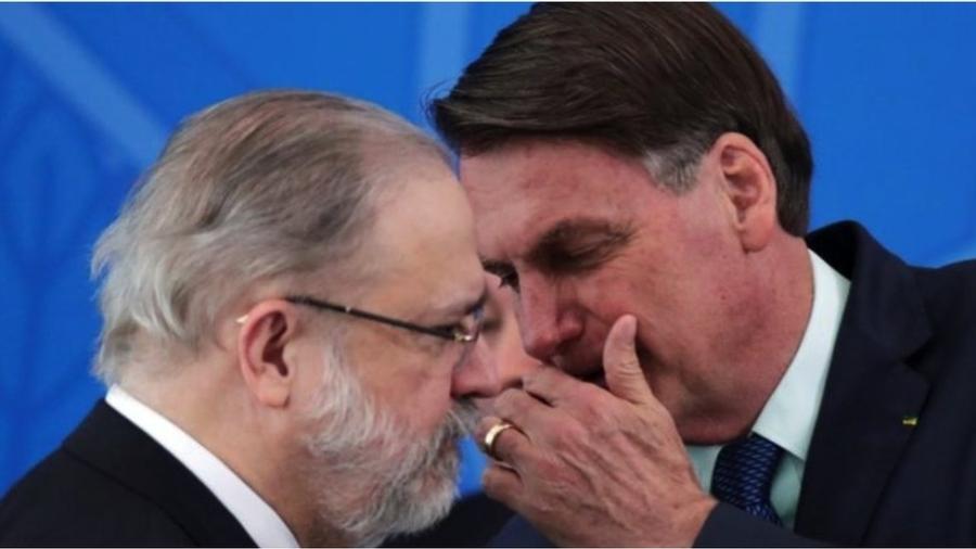 Relatório cita nomeações de Bolsonaro para PF e Ministério Público; em 2019, Augusto Aras virou procurador-geral - Reuters