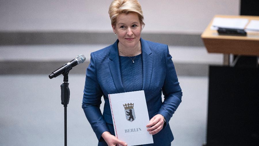 Franziska Giffey é filiada ao SPD, o partido social-democrata da Alemanha, e foi ministra de Merkel - Fabian Sommer/dpa/picture alliance via Getty Images