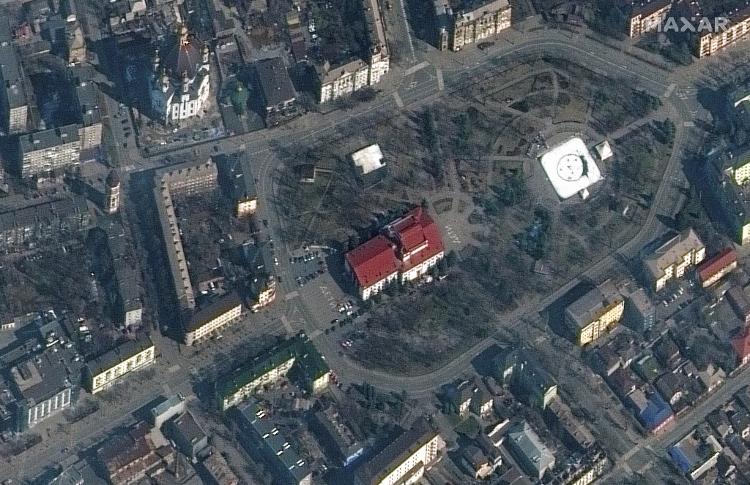 Satellite image Mariupol Drama Theater