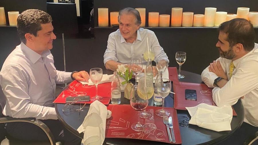 Sergio Moro em jantar com o presidente do União Brasil, Luciano Bivar - Reprodução/Twitter