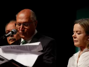 "Cai com a inflação a razão para subir juros", diz Alckmin