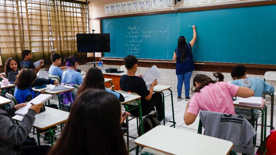 Governo do Paraná quer implementar programa chamado Parceiro da Escola em escolas da rede estadual