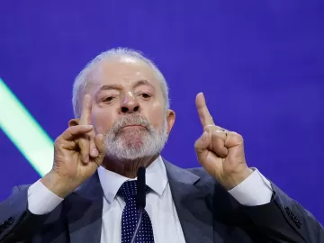 Lula minimiza eleição sob suspeita de Maduro: 'Não tem nada de grave'