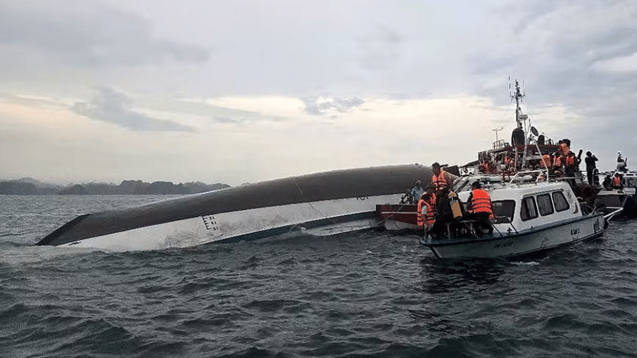 Naufrágio de barco turístico no Vietnã deixa ao menos 38 mortos e dezenas de desaparecidos Naufrágio de barco turístico no Vietnã deixa ao menos 38 mortos e dezenas de desaparecidos